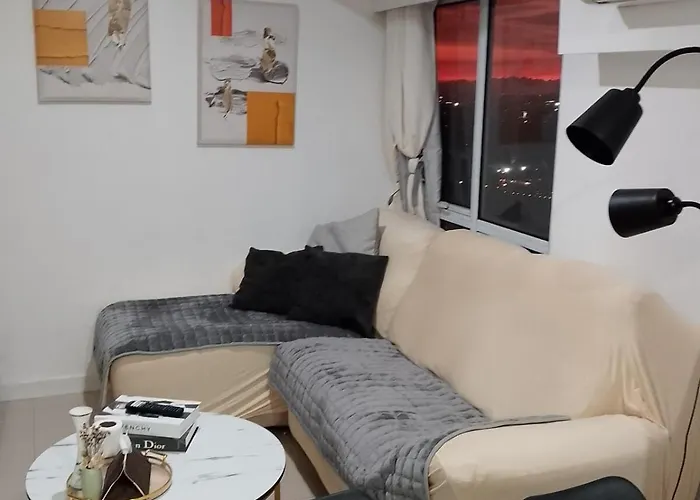 Luxury 2br With Stunning Skyline Views In Bgc Apartment Manila
