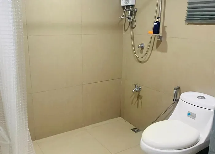 Luxury 2br With Stunning Skyline Views In Bgc *