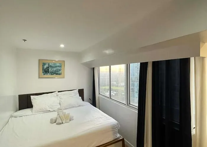 Luxury 2br With Stunning Skyline Views In Bgc Manila