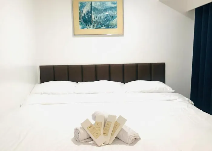Luxury 2br With Stunning Skyline Views In Bgc * Manila